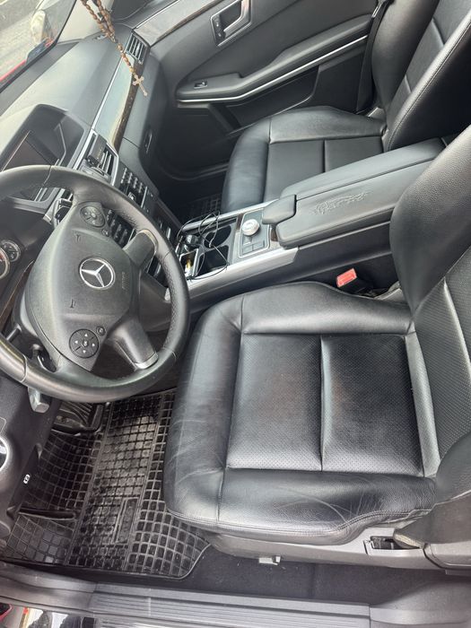 Mercedes benz  W212