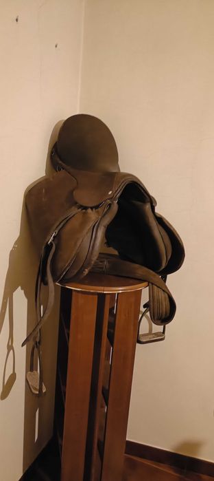 Sela para cavalo ou para decoração montras exposição eventos