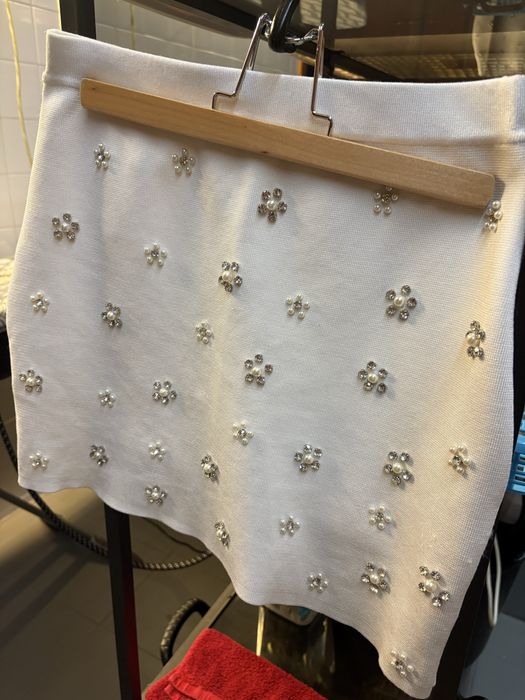 Saia Zara nunca usada