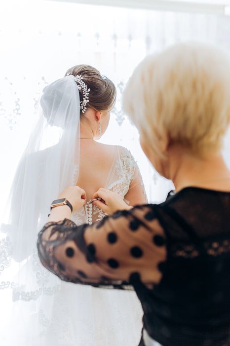 Весільна сукня для нареченої.