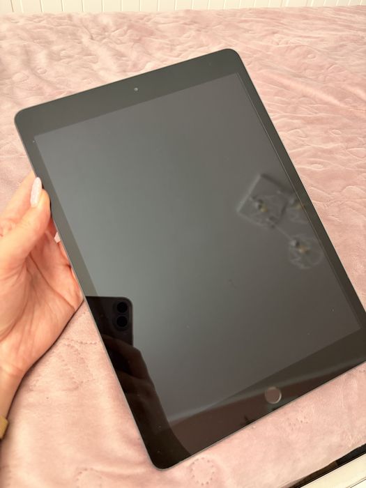 iPad 8 gen. 32 GB + Apple Pencil 1 gen. – bardzo dobry stan