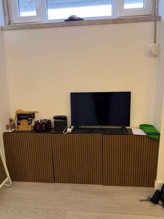 Consola / Aparador IKEA BESTÅ Nogueira Ripada 180 cm