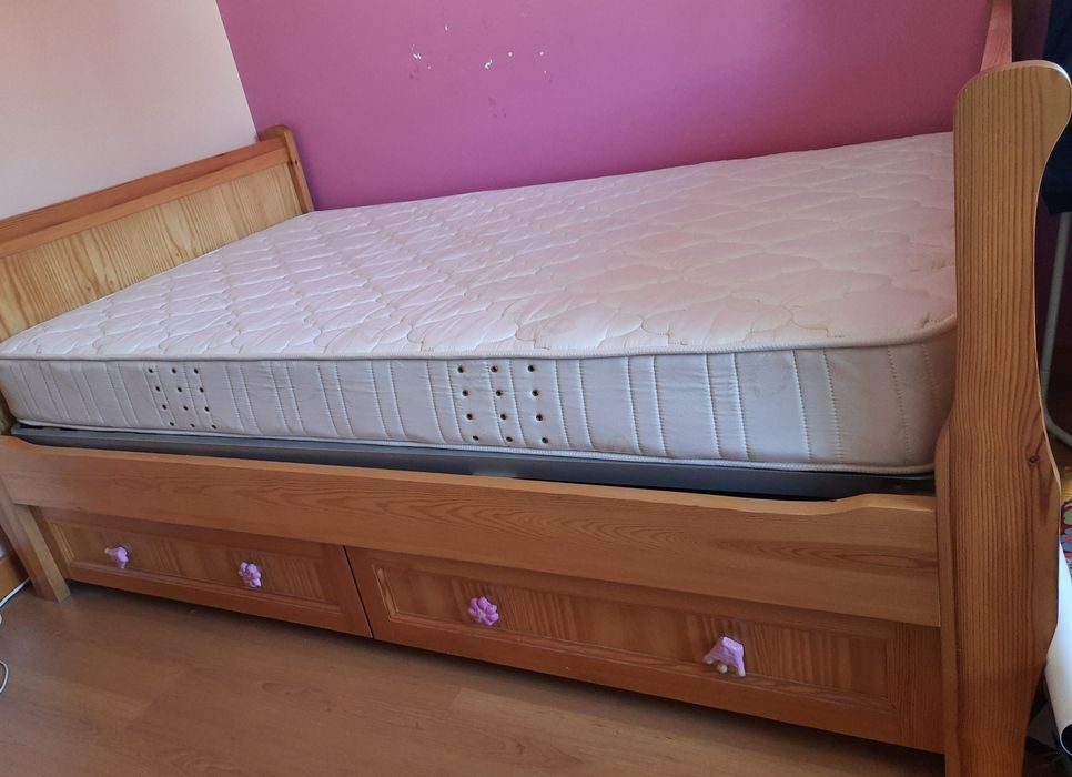Cama pinho nórdico
