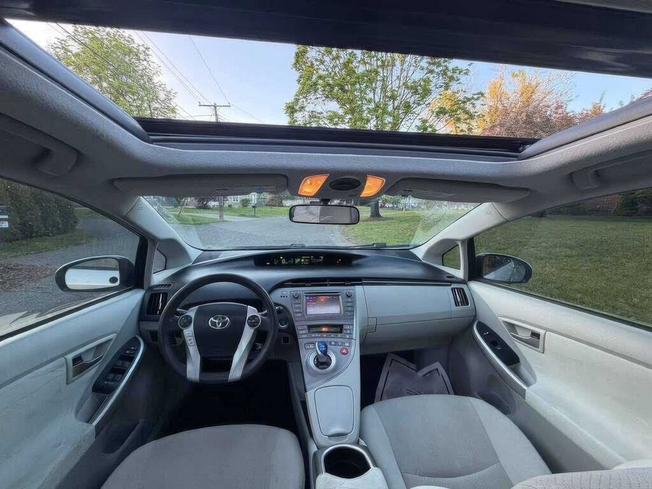 Toyota Prius      2014