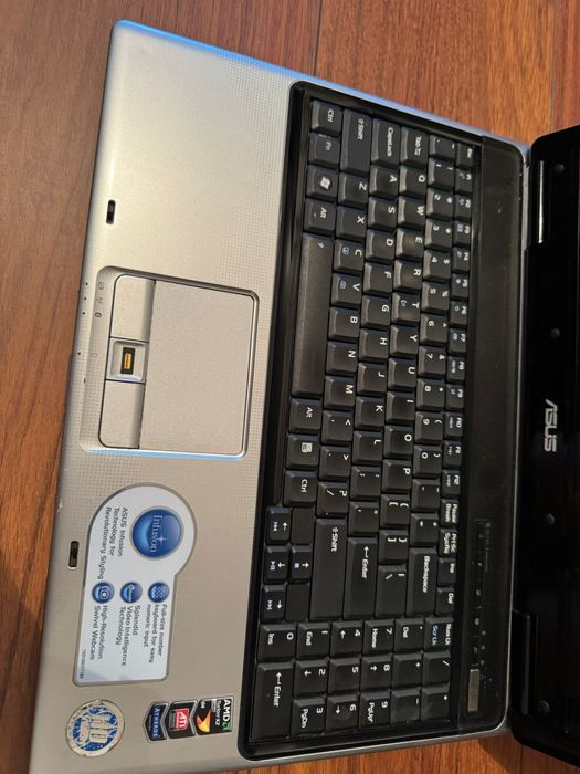 Laptop ASUS M51T – AMD Turion X2,