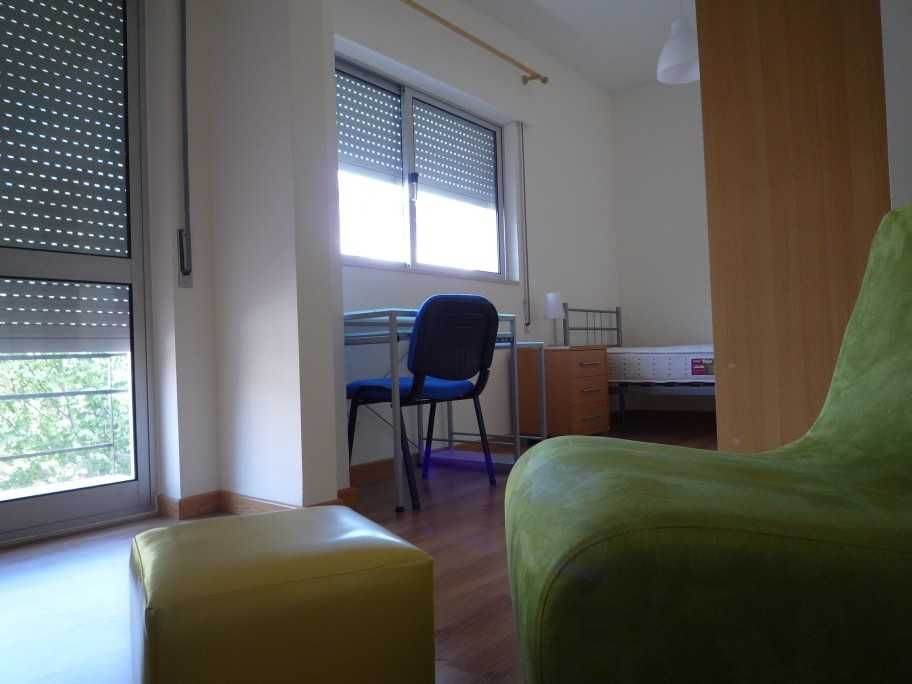 Quarto para arrendar em Coimbra, Solum, Bairro Norton de Matos