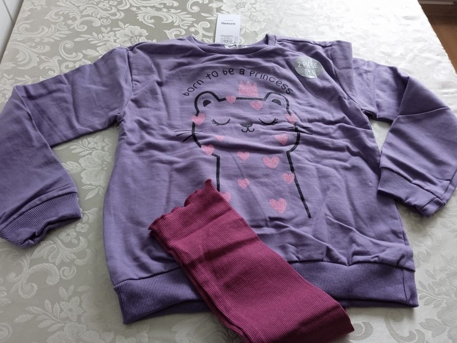 Nowy komplet dla dziewczynki bluza i legginsy rozm. 140