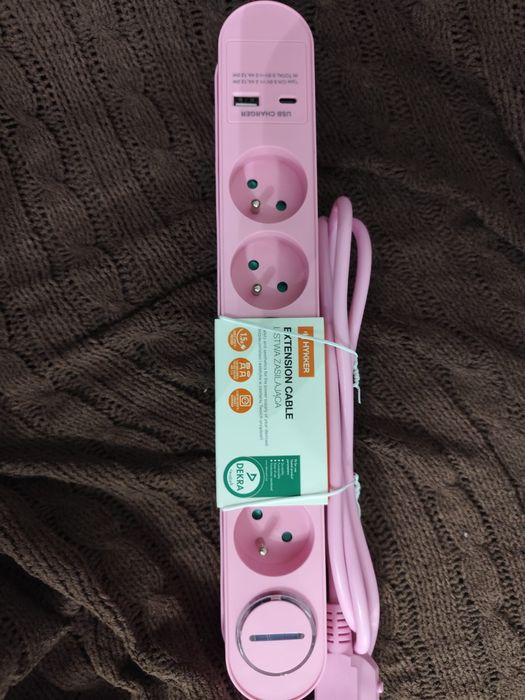 Listwa zasilająca z portami USB