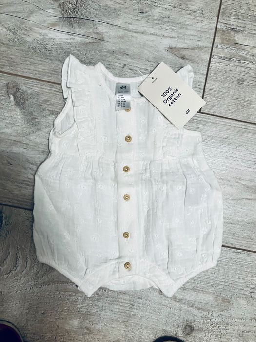 Nowy koronkowy pajacyk rampers dla noworodka H&M 56 śliczny