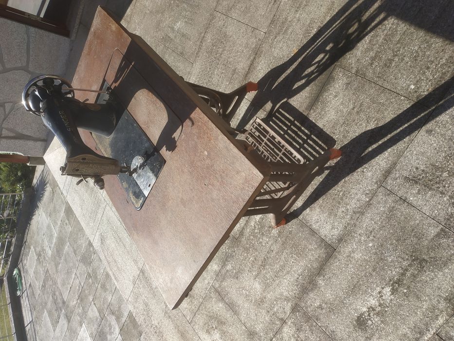 Máquina de costura Singer