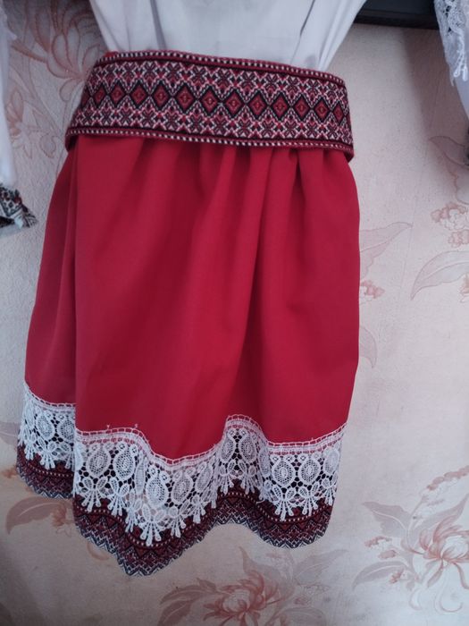 Спідниця  з вишиванкою для дівчинки