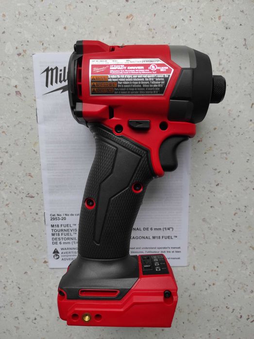 Аккумуляторный ударный винтоверт Milwaukee 2953-20 (FID3-0) M18 FUEL