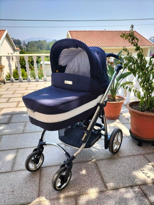 Trio carrinho BÉBÉCAR azul marinho com Isofix