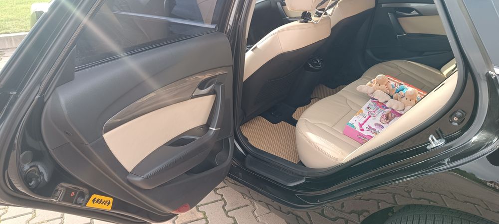 Хендай І40 2013  1.7 дизель механічна коробка передач