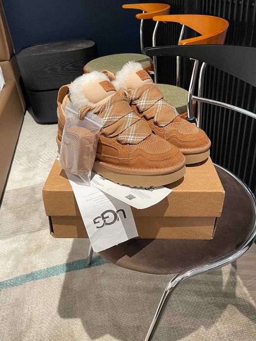 UGG Lowmel Chestnut R.41