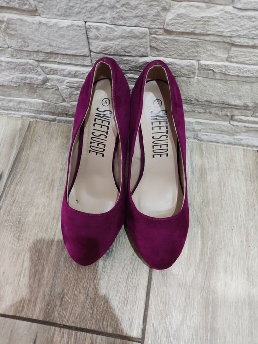 Zamszowe szpilki buty na obcasie fioletowe 39