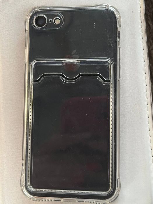 Телефон Iphone8.