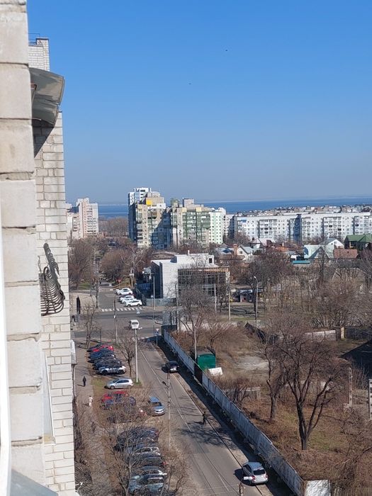 Квартира подобово 1-кімнатна,в центрі