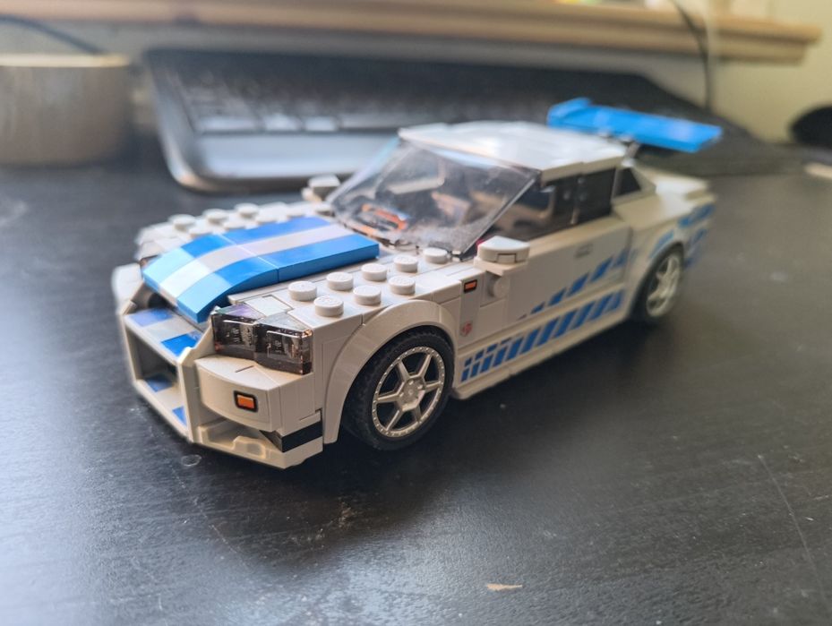 LEGO fast &furious Nissan Skyline GT-R r34