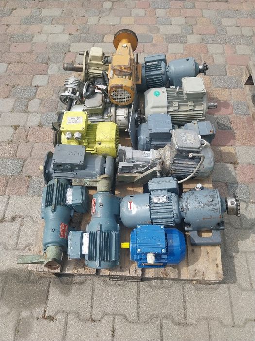 silnik elektryczny, silniki z przekładniami,różne moce i obroty.