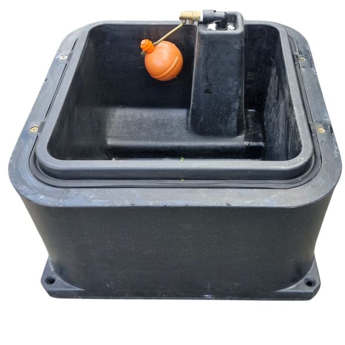 Poidło niezamarzające dla bydła klapowe 60L jednokomorowe MAXI