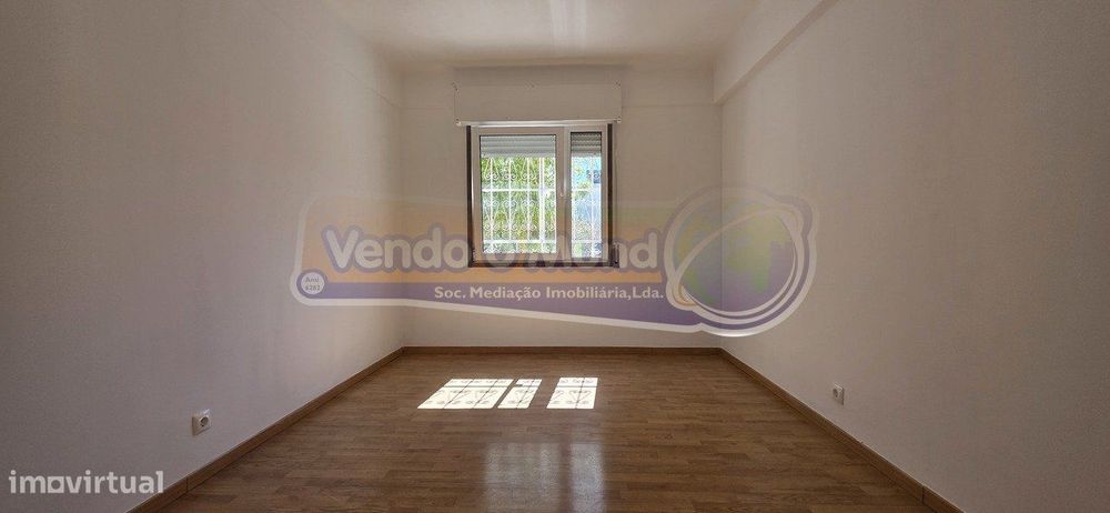 Apartamento T3 em Carnide (LXLX013)