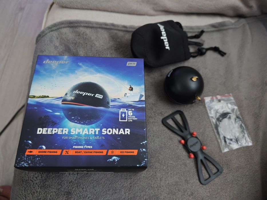 Echosonda Deeper Pro z uchwytem