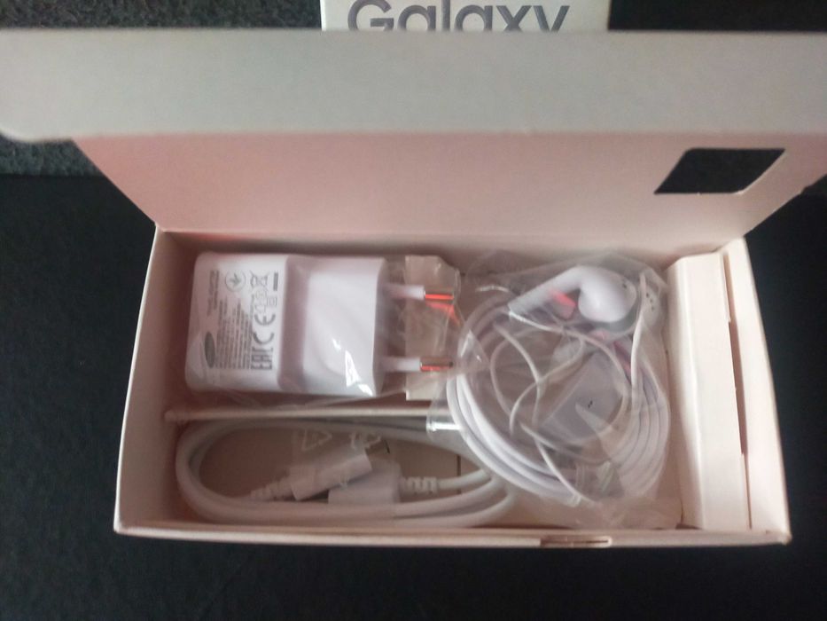 Smartfon Samsung Galaxy J3