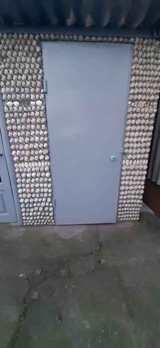 Морські камінчики та ракушки рапана