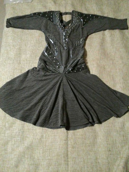 Женское платье вечернее