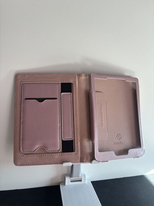 Kobo Clara HD (8 GB) - Caixa Original + Acessórios