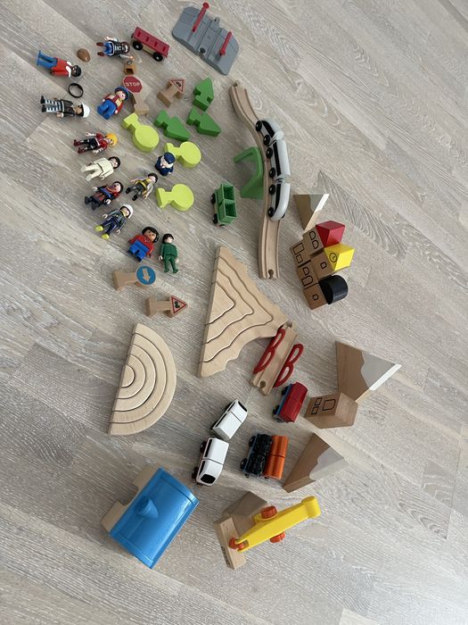 Величезна дерев’яна залізниця IKEA