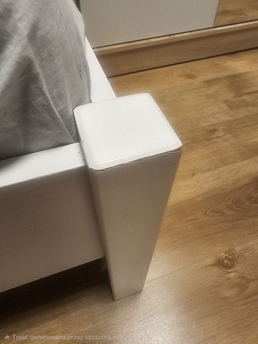 Łóżko sypialniane drewniane z materacem sprężynowym + GRATIS