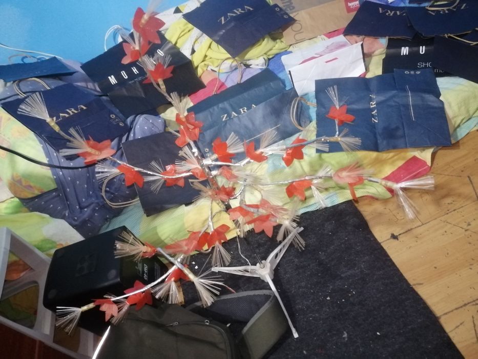 Zestaw toreb papierowych ZARA + MOHITO – idealne na prezent