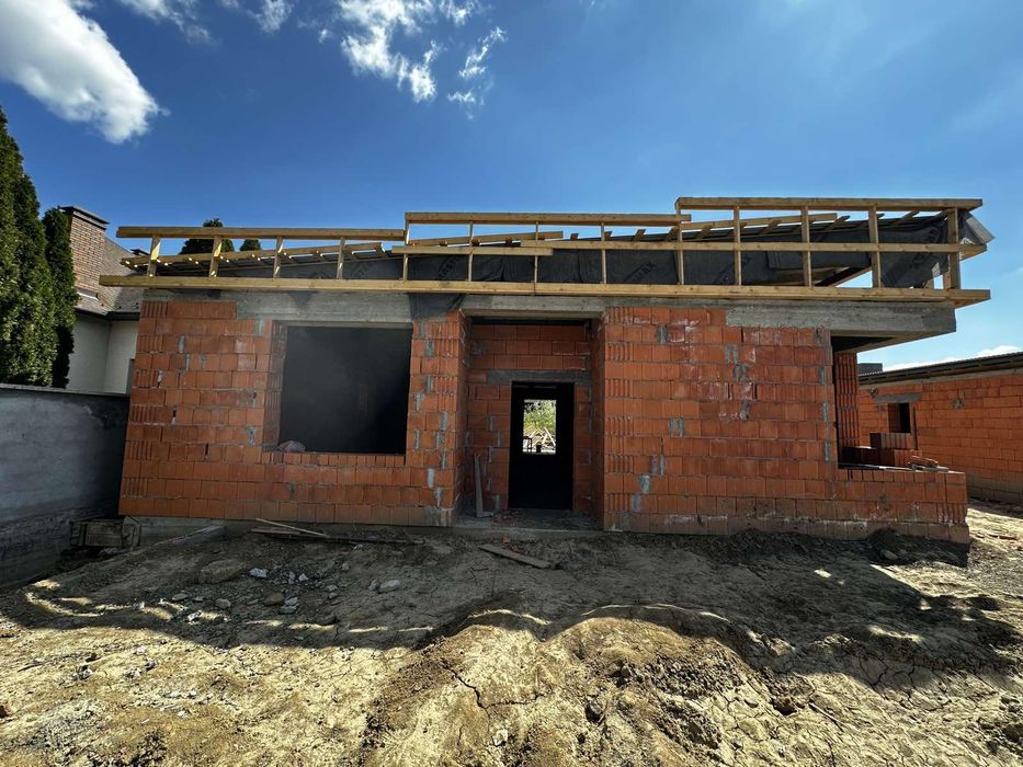Продаж 4 кімнатного будинку в районі Підлипники
