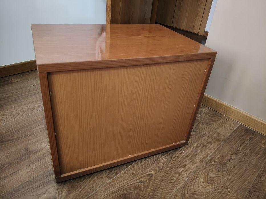 Cama casal 2mx1,6, colchão molaflex e mesas cabeceira