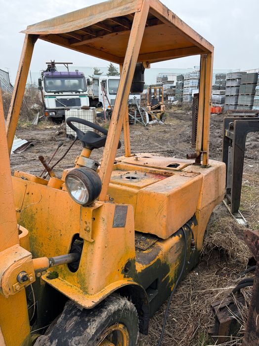 Wózek Widłowy Bułgar  2szt. 4800/szt.