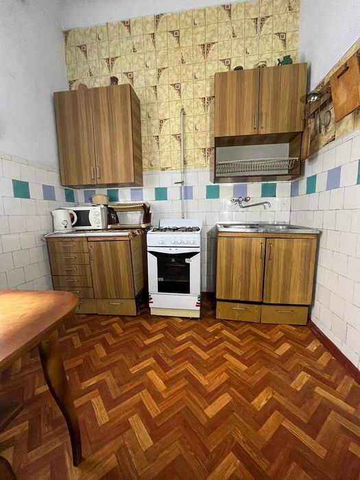 Оренда першого поверху приватного будинку Устинівський пров. 18А