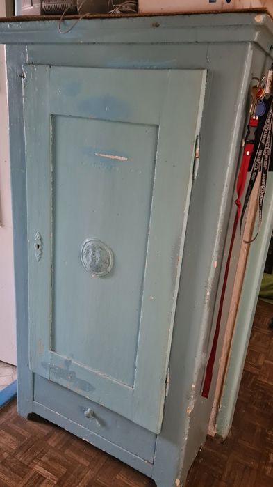 szafka vintage do renowacji
