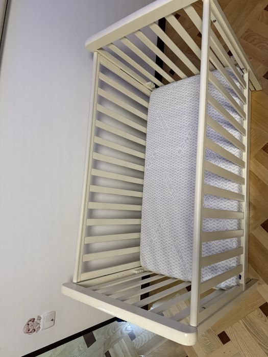 Ліжко дитяче колір слонова кістка + матрас