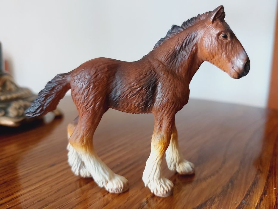 Źrebak shire schleich