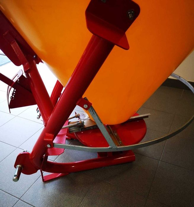 Distribuidores Adubo/Semente 300/1200Kg (Campanha Entrega S/Custos)