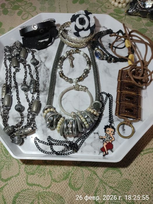 Біжутерія лотом по 10 шт в лотах