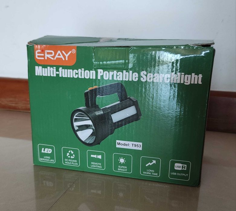 Lanterna recarregável 11.000 Lumens 800mt IPX4 Powerbank