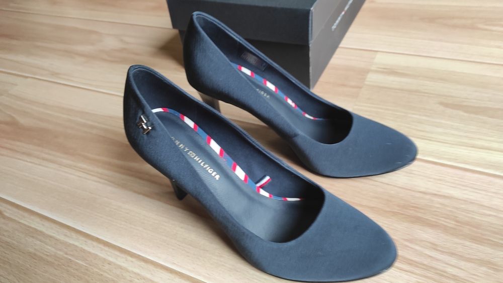 Oryginalne szpilki Tommy Hilfiger nr 37