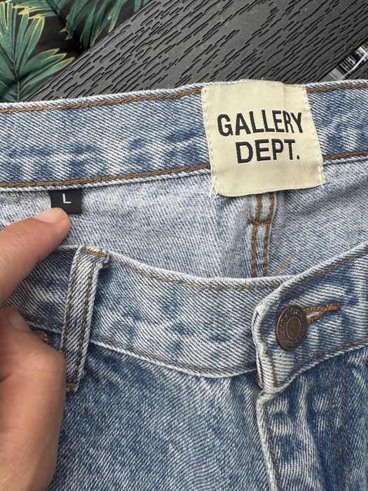 Jeansy Gallery Dept