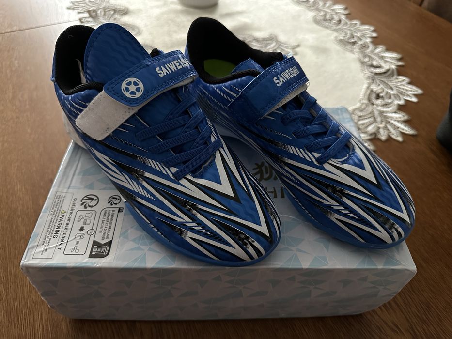 Buty sportowe, turfy r.36.