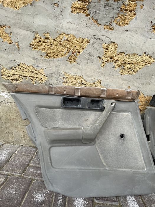 Дверні карти для авто BMW E34