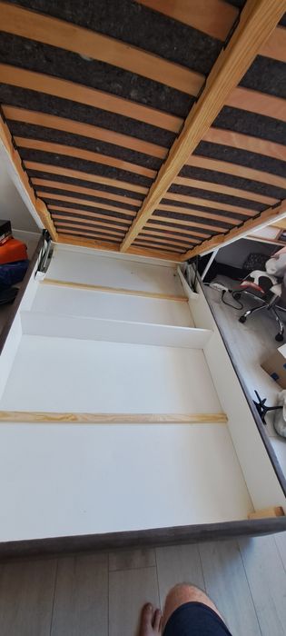 Ліжко півторачка.