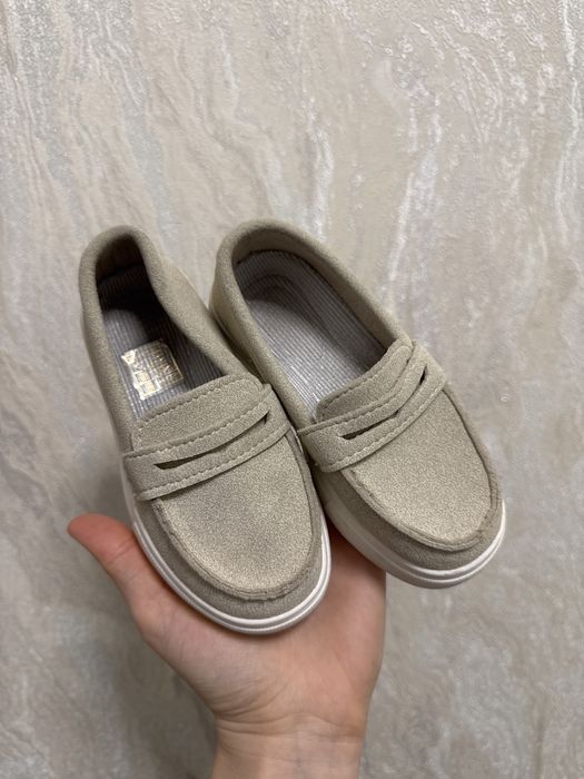 Дитячі замшеві лофери